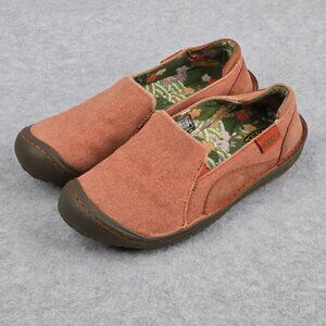Keen Cush Canvas Shoes Womens 7 Slip On Casual Comfort Peach Rust Orange